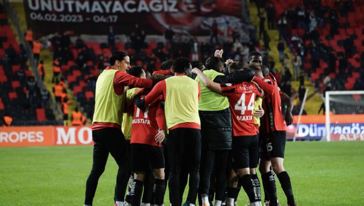 Beşiktaş’ı 2 golle geçen Gaziantep, “ben buradayım” dedi
