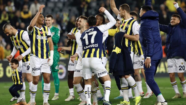 Fenerbahçe ikinci yarı açıldı