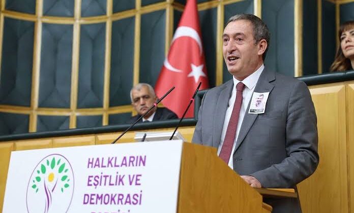 Van’daki gözaltılara Dem Parti eş başkanı Bakırhan tepki gösterdi