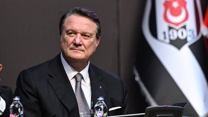 Beşiktaş’ta görevden almalar ve istifa depremi devam ediyor: Kulüp Başkanı Hasan Arat istifa etti