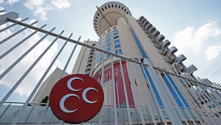 MHP’li 3 milletvekili istifa etti