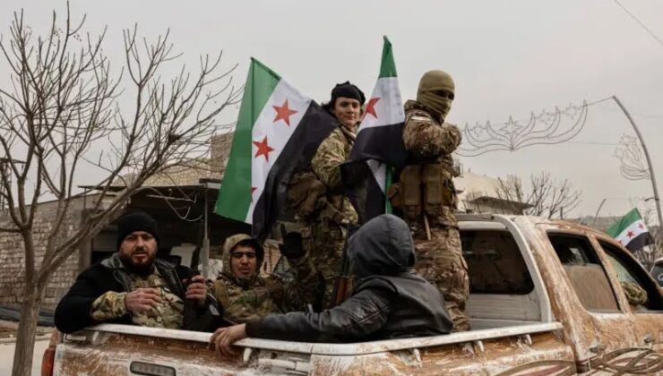 Münbiç tamamen PKKYPG’den temizlendi, şehir merkezine Özgür Suriye bayrağı çekildi