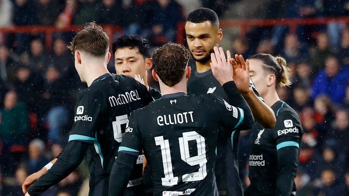 UEFA Şampiyonlar Ligi’nde üst tura çıkan ve veda eden takımlar belli oldu