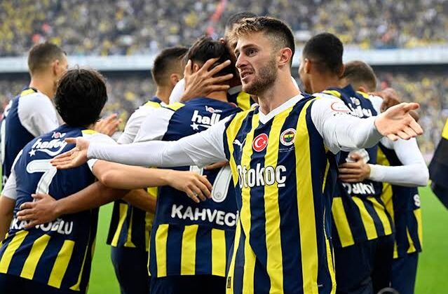 Kadıköy’de İstanbul derbisi: Fenerbahçe – Kasımpaşa karşılaşması saat kaçta, hangi kanalda yayınlanacak? Maçı canlı izle