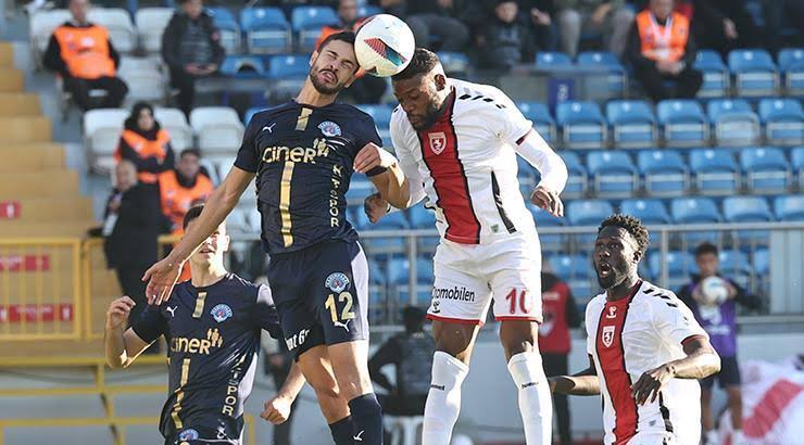Samsun’da zorlu mücadele başlıyor: Samsunspor – Kasımpaşa karşılaşması saat kaçta, hangi kanalda? Maçı canlı izle