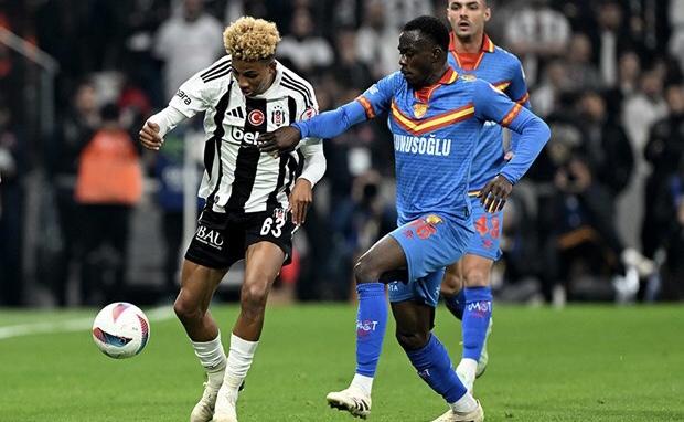 İzmir’de heyecanlı mücadele başlıyor: Göztepe – Beşiktaş karşılaşması saat kaçta, hangi kanalda yayınlanacak? Maçı canlı izle