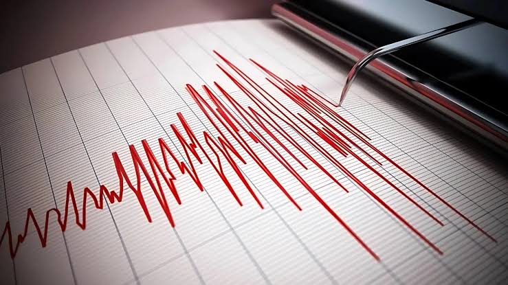 Son Dakika | Büyükçekmece’de korkutan deprem!