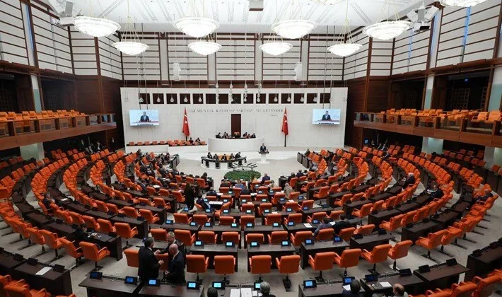 Yargı paketi TBMM’ye sunuldu: 20 bin kişiye af geliyor, trafik suçları ağır suçlar kapsamına alınıyor