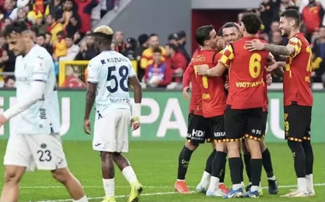 Süper Lig 34. hafta karşılaşması: Adana Demirspor – Göztepe karşılaşması saat kaçta, hangi kanalda yayınlanacak? Maçı canlı izle