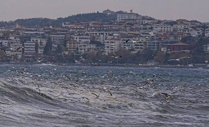 Başta İstanbul ve Marmara bölgesi için çok şiddetli fırtına uyarısı!