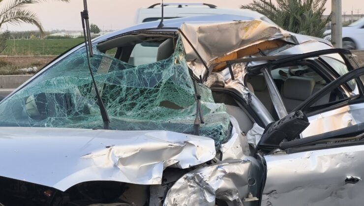 Otomobil hafriyat kamyonuyla çarpıştı: 2 infaz koruma memuru hayatını kaybetti