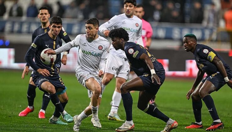 Süper Lig’de İstanbul derbisi: Fatih Karagümrük – Kasımpaşa karşılaşması saat kaçta oynanacak, hangi kanaldan yayınlanacak? Maçı canlı izle