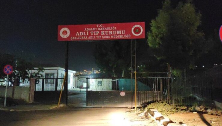 Otomobil ile motosiklet çarpıştı, 2 kişi hayatını kaybetti