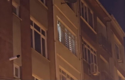 Kadıköy’de günlük kiralık dairede 2 ceset bulundu