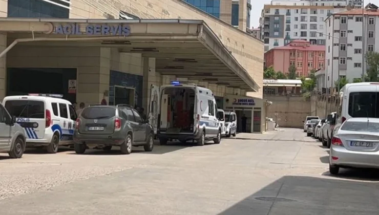 Eşi şehir dışına çıkan kadın, bıçaklanarak öldürüldü