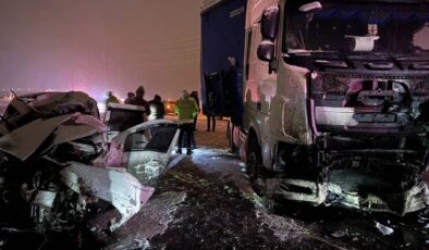 Erzurum’daki feci kazada 4 kişi hayatını kaybetti