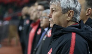 Galatasaray ve Beşiktaş’lada başarılar yaşayan ünlü teknik adam hayatını kaybetti