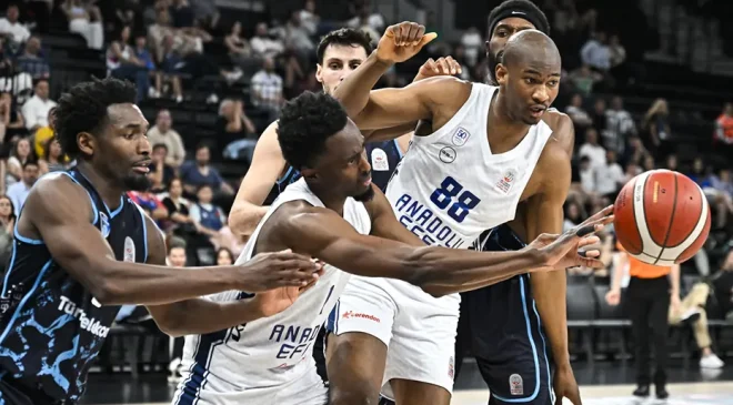 Basketbol Süper Ligi çeyrek final mücadelesi başlıyor: Türk Telekom – Anadolu Efes, karşılaşması saat kaçta başlayacak, hangi kanaldan yayınlanacak? Maçı canlı izle