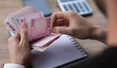 Emekli ve memurların maaş ve bayram ikramiyelerinin ödeneceği tarihler belli oldu