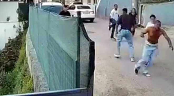 Üç kişiyi bıçaklayıp kayıplara karıştı