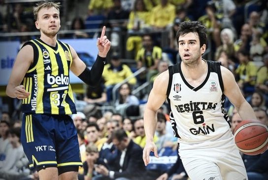 Basketbol şampiyonluk serisinde ikinci randevu başlıyor: Fenerbahçe Beko – Beşiktaş GAİN, karşılaşması saat kaçta başlayacak, hangi kanaldan yayınlanacak? Maçı canlı izle