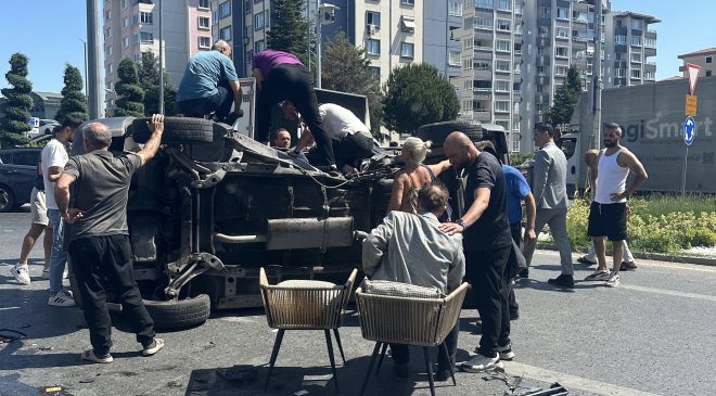 Büyükçekmece’de meydana gelen kazada 1’i ağır 4 kişi yaralandı