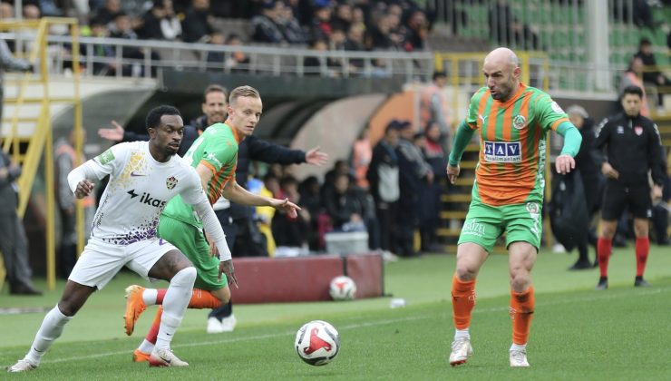 Süper Lig 3’ncü hafta günün açılış maçı başlıyor: Eyüpspor – Alanyaspor karşılaşması saat kaçta başlayacak, hangi kanaldan yayınlanacak? Maçı canlı izle