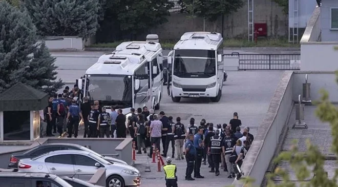 Etimesgut Belediyesi yolsuzluk, rüşvet, suç örgütü soruşturması: Belediye Başkanı ile birlikte tam 44 kişi tutuklandı