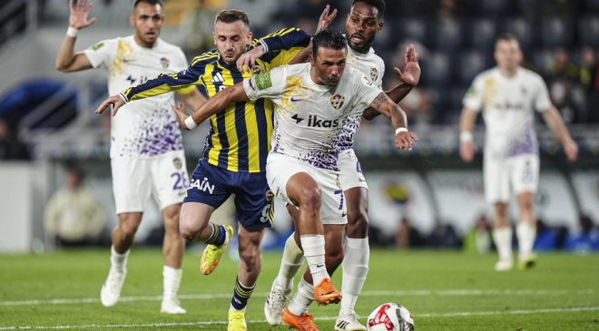 Kadıköy’de İstanbul derbisi başlıyor: Fenerbahçe – Eyüpspor karşılaşması saat kaçta başlayacak, hangi kanaldan yayınlanacak? Maçı canlı izle