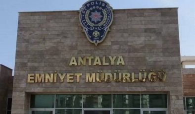Antalya’da rüşvet operasyonu: Aralarında emniyet müdürleri, avukatlarında olduğu çok sayıda gözaltı var