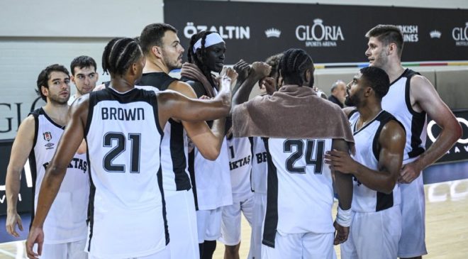Beşiktaş 13 yıl sonra EuroLeague sahnesinde: Beşiktaş – Valencia karşılaşması saat kaçta başlayacak, hangi kanaldan yayınlanacak? Maçı canlı izle