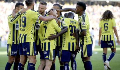 Fenerbahçe, Devler Ligi’nde ilk galibiyet hedefinde: Fenerbahçe – Slavia Prag karşılaşması saat kaçta başlayacak, hangi kanaldan yayınlanacak? Maçı canlı izle