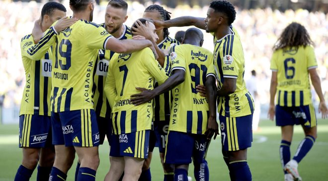 Fenerbahçe, Devler Ligi’nde ilk galibiyet hedefinde: Fenerbahçe – Slavia Prag karşılaşması saat kaçta başlayacak, hangi kanaldan yayınlanacak? Maçı canlı izle