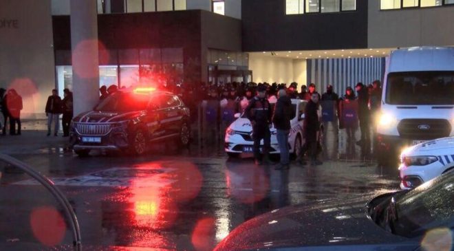 Bakırköy belediyesine yolsuzluk, rüşvet operasyonu: Aralarında başkan yardımcıları ve meclis üyelerininde bulunduğu 68 kişiye gözaltı kararı verildi