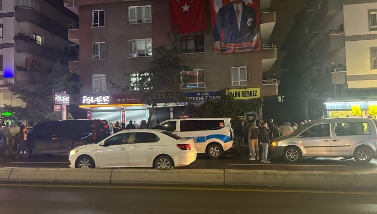 19 yaşındaki kızını ve 53 yaşındaki arkadaşını öldürdü!